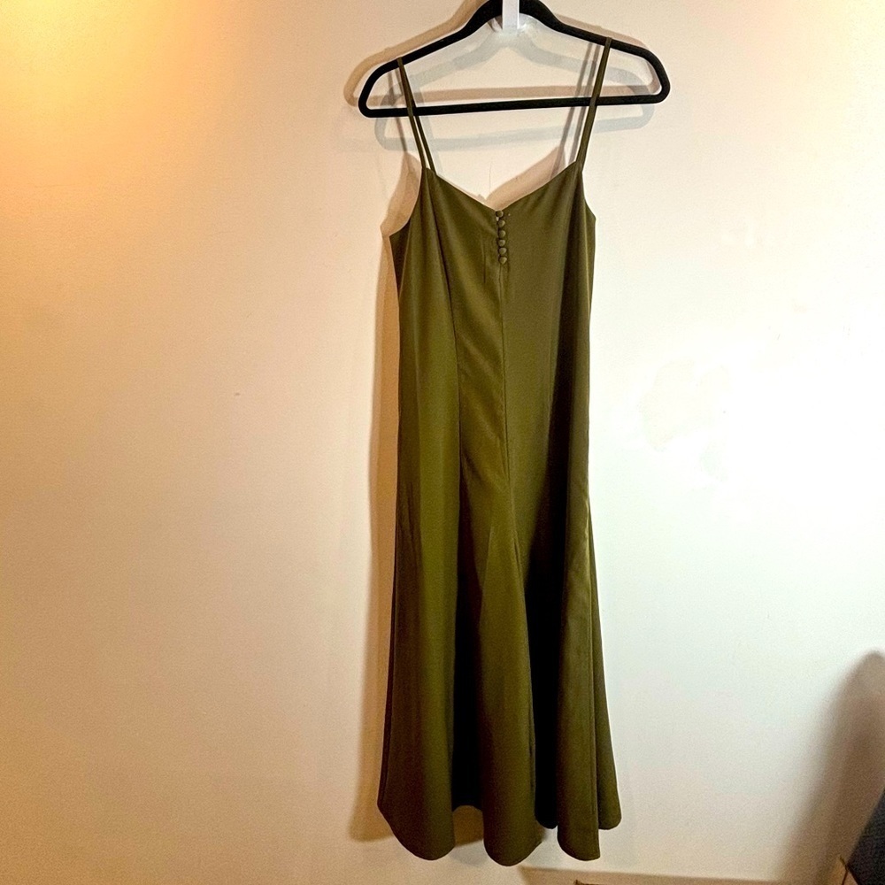 OAK & FORT Sz S Spaghetti Strap Wide Leg Zipper Closure Slinky Flowy Jumpsuit